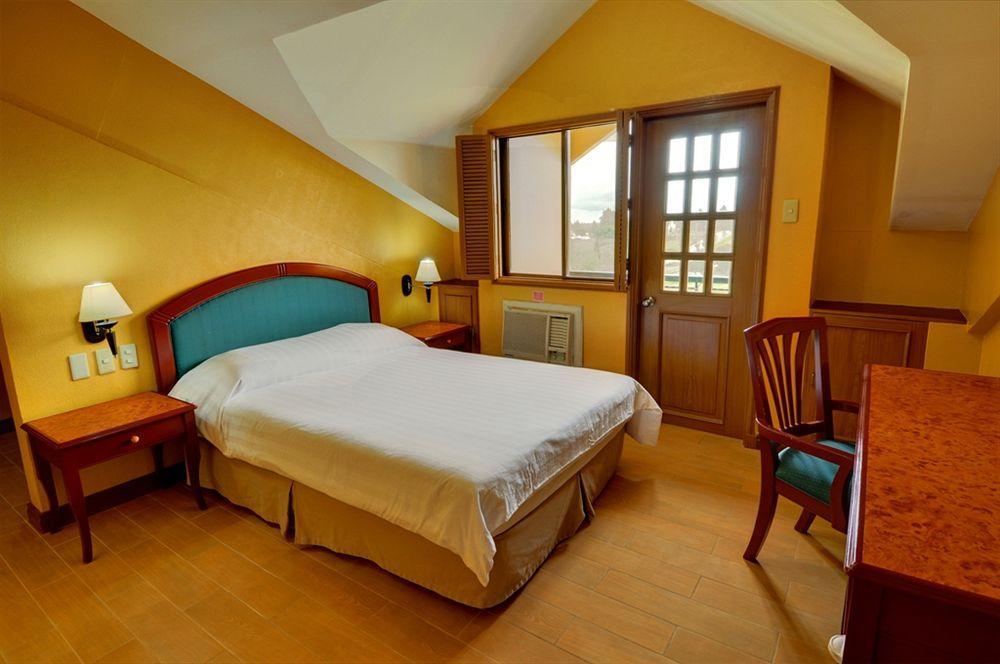 Sunrise Holiday Mansion Tagaytay City Dış mekan fotoğraf