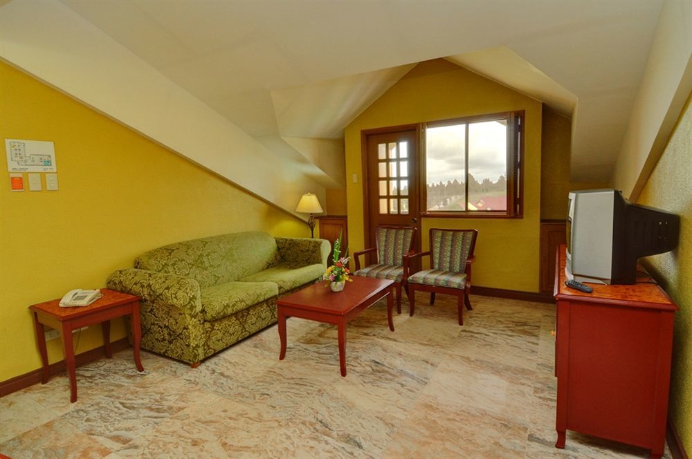 Sunrise Holiday Mansion Tagaytay City Dış mekan fotoğraf