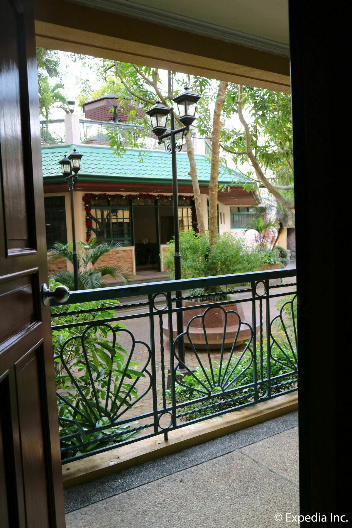 Sunrise Holiday Mansion Tagaytay City Dış mekan fotoğraf