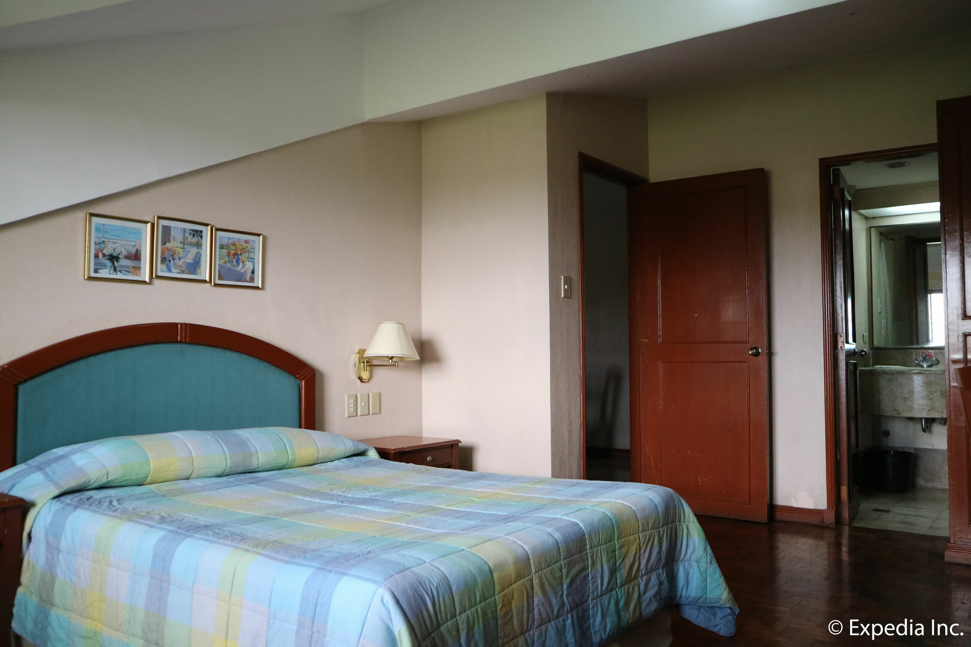 Sunrise Holiday Mansion Tagaytay City Dış mekan fotoğraf